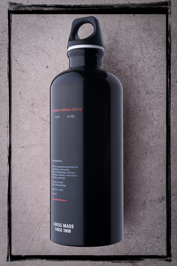 sigg_black_back